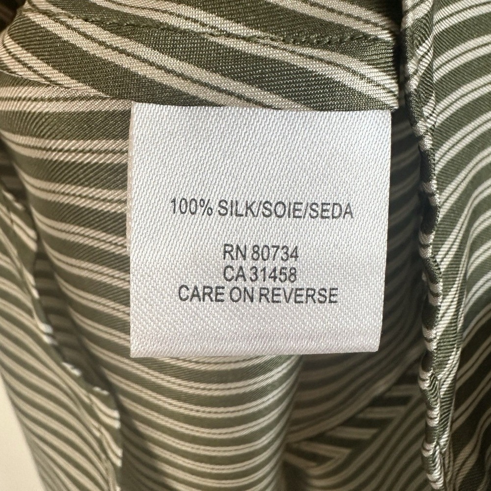 BCBGMAXAZRIA 100% Silk Striped Blouse Patina Green‎ Ruffle V-Neck Small NWT Flaw - Picture 15 of 16